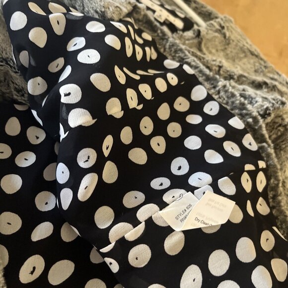 Cabi Gray Faux Fur Cropped Jacket W Sz S 3/4 Sleeves Polka Dot Lining 3 Buttons - Picture 7 of 7